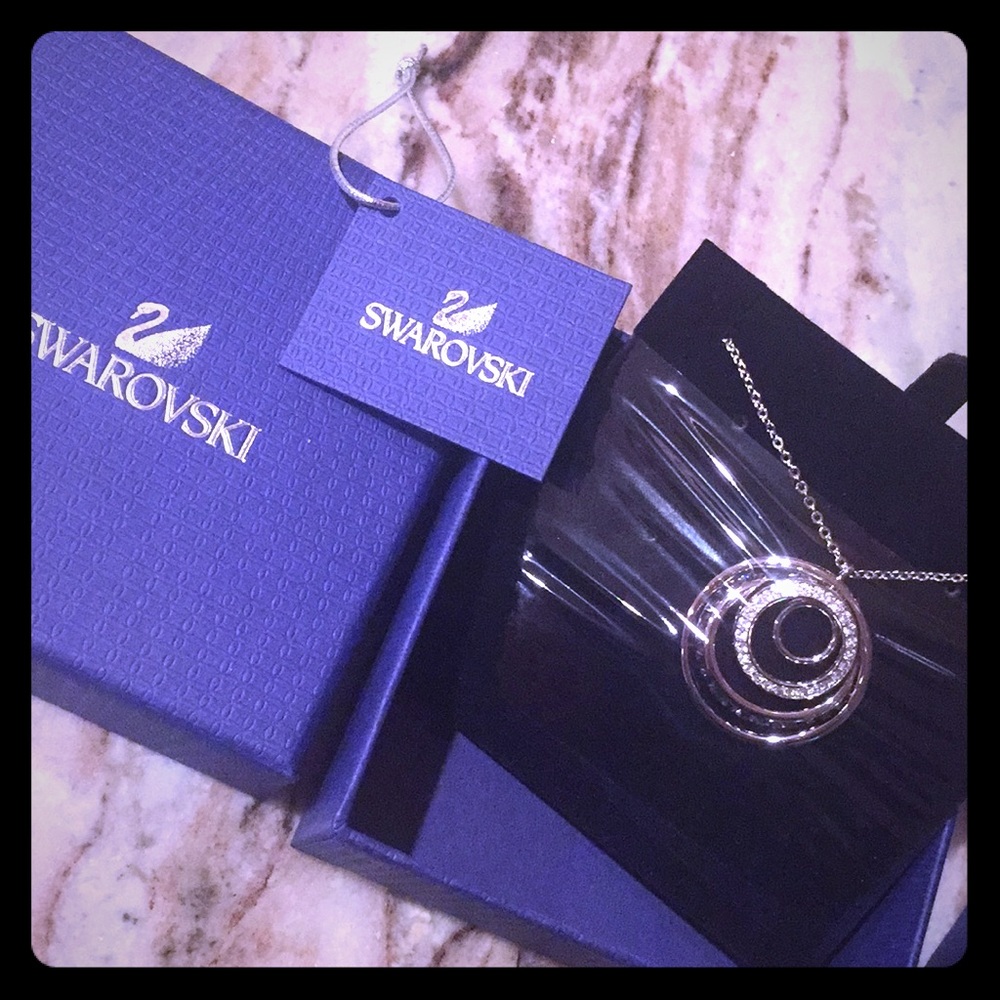 Brand New Swarovski Dynamic Pendant Necklace